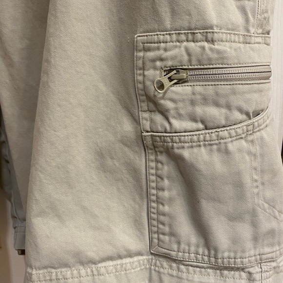 Men's Big & Tall Columbia North Creek Khaki Casual Cargo Shorts Size 42 EUC - Picture 2 of 5